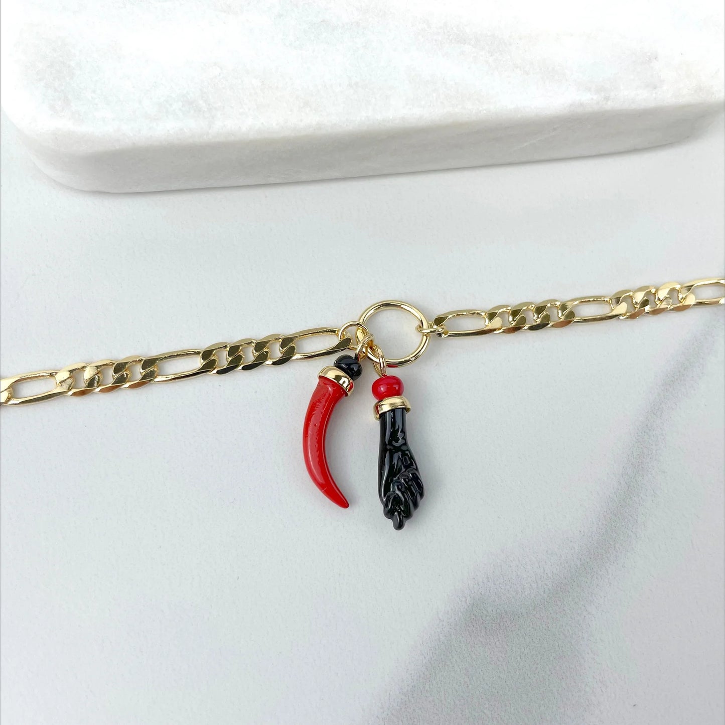 Bracelet Charm Figaro Link Figa Hand & Chilli Charms 18k Gold Filled